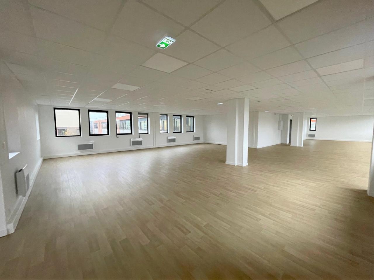 Bureau Villeneuve-d'Ascq 1379m² Location bureau Villeneuve-d'Ascq Nord OLBUR2425792 3